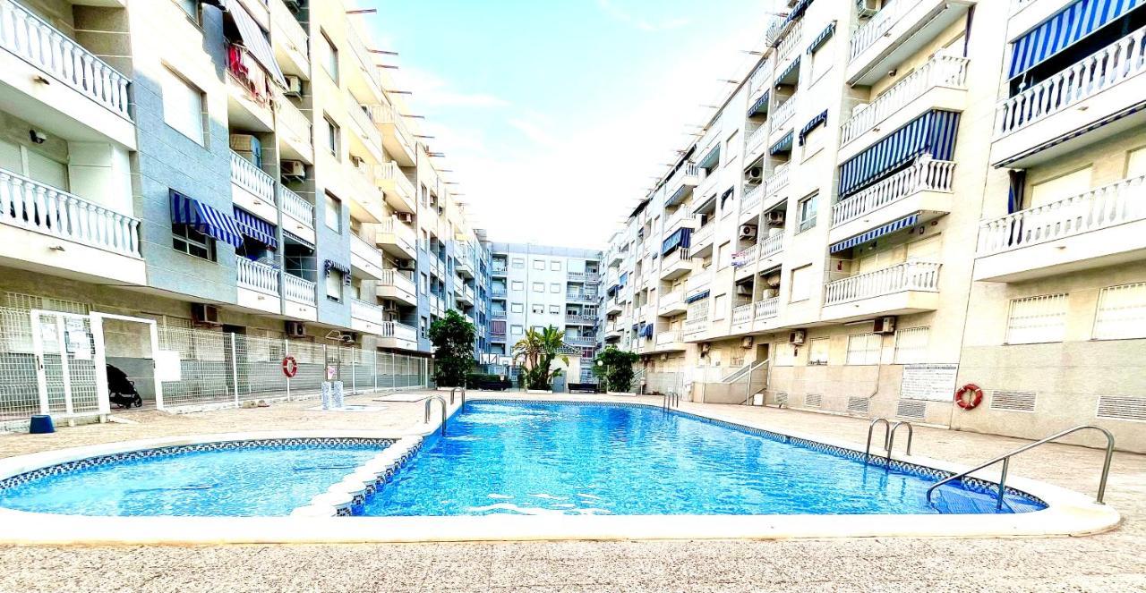 Torrevieja Comfortable Apartment المظهر الخارجي الصورة