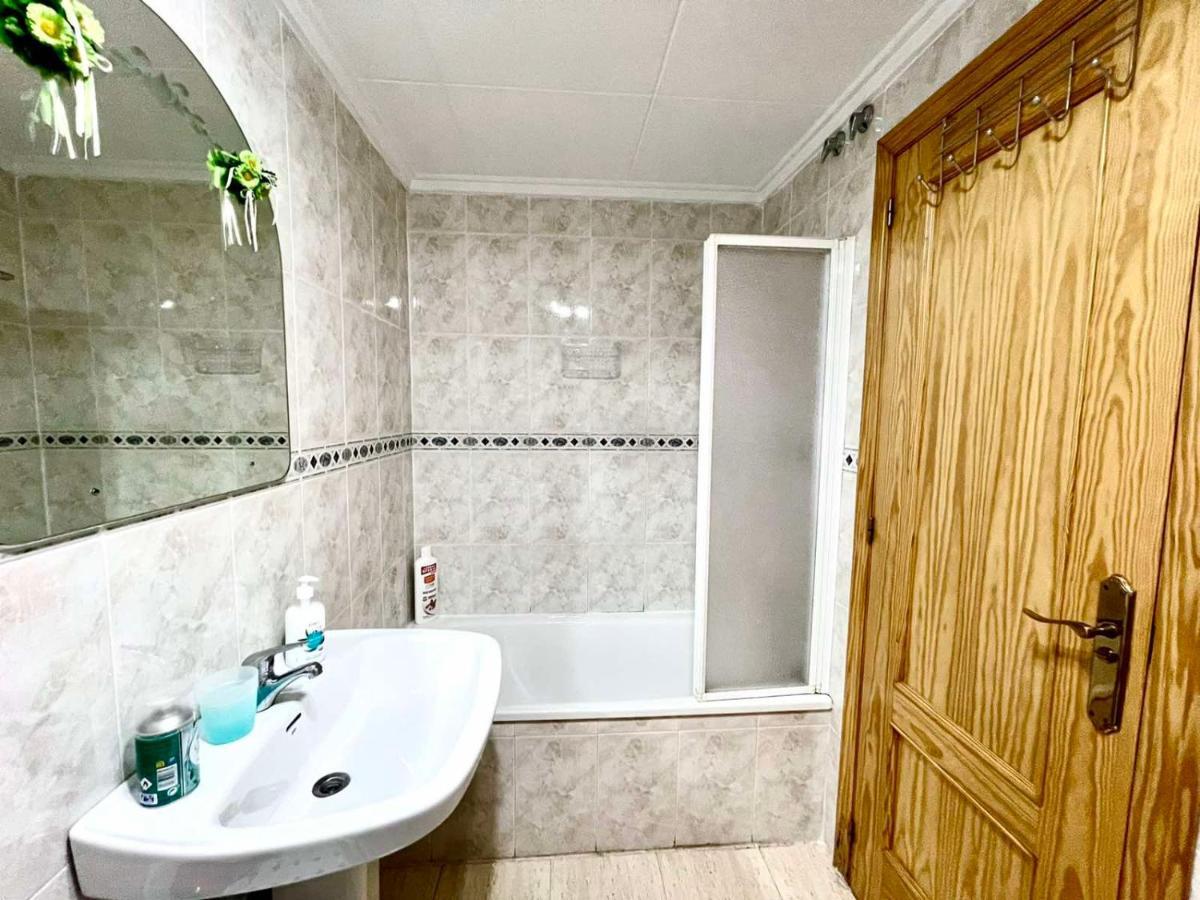 Torrevieja Comfortable Apartment المظهر الخارجي الصورة
